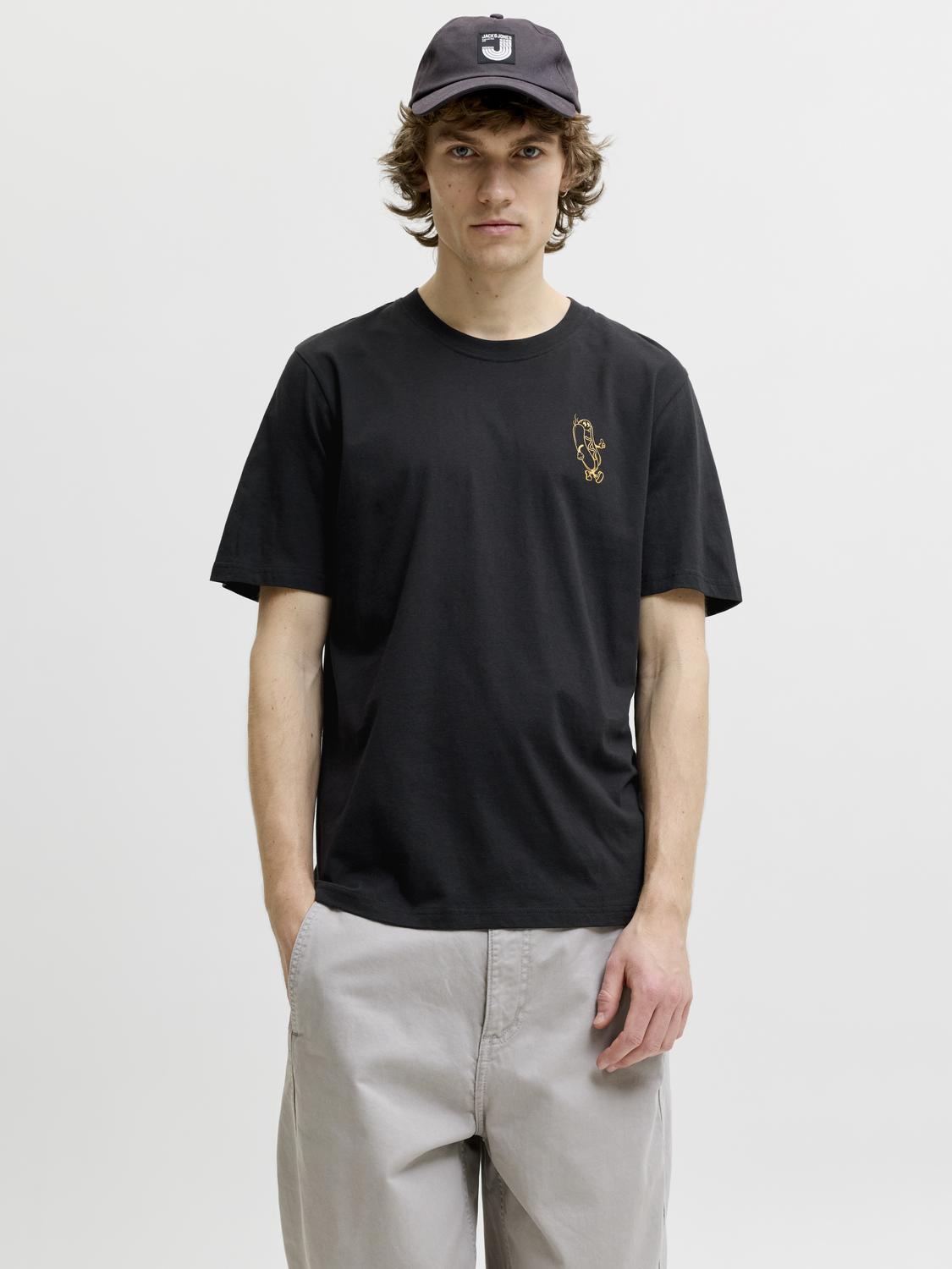 model_shot-front